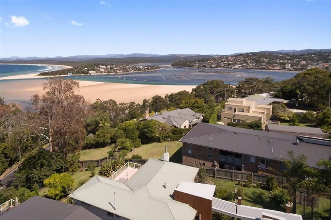 Eight Lakes Merimbula 0*,